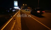 Namun karena sepinya lokasi ini pada tengah malam menjadi lokasi strategis bagi pelaku penodongan sepeda motor untuk beraksi.