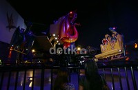 Trans Studio Bandung mematok target mendatangkan tiga juta pengunjung dalam satu tahun pertama.