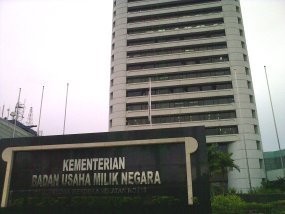 Lika-Liku BUMN, Resign Massal Hingga Pemecatan Bos Main Golf