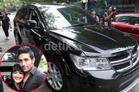 Julia Perez memberikan hadiah Natal kepada sang kekasih, Gaston Castano berupa mobil Dodge Journey Platinum seharga Rp 635 juta. (dok. detikHOT)