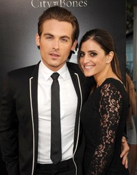 Bintang 'Air Bud' Kevin Zegers bertunangan dengan kekasihnya Jaime Feld pada bulan April. Keduanya pun memutuskan menikah pada Agustus 2013. Jason LaVeris/Getty Images.