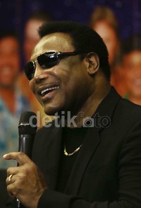 George Benson mengatakan sangat senang bisa tampil di Bandung.