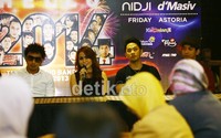 Geisha dipastikan membawa aransemen baru untuk hits milik Ariel Cs, NOAH membawakan lagu milik d'Masiv dan d'Masiv tampil dengan lagu milik Geisha.