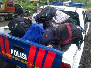 Evakuasi Kelar, Polisi Amankan Barang Bawaan Korban Bus Gunung Harta