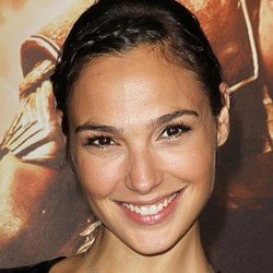 Dikritik Terlalu Kurus untuk Peran Wonder Woman, Ini Tanggapan Miss Israel 2004