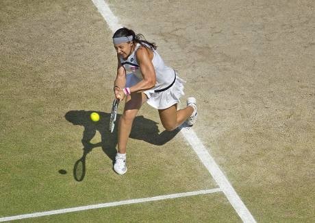 Bartoli Kuasai Wimbledon, Bulan Buruk Lorenzo-Alonso