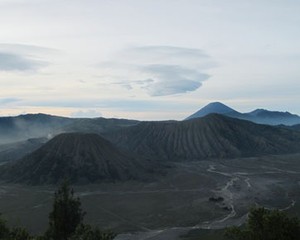 5 Destinasi Wisata dan Belanja Menarik Saat Traveling ke Jawa Timur
