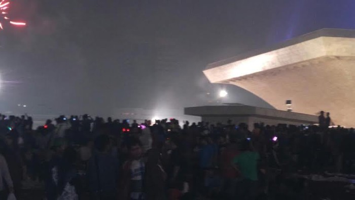 Monas Hujan Kembang Api Sambut 2014