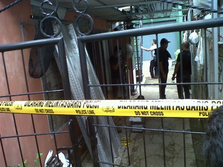 Sebuah Rumah di Rempoa Digaris Polisi Terkait Teroris di Ciputat