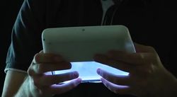 Tablet Grippity, Bisa Sentuh Depan Belakang