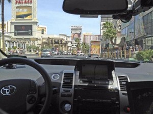 Mobil Autopilot Populer 2 Dekade Lagi