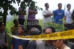 Warga Padati Lokasi Penggerebekan Teroris