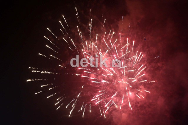 Pesta Kembang Api di Trans Studio Bandung