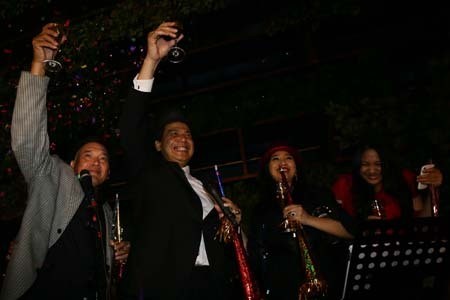 Trans Studio Persembahkan Pesta Kembang Api Terlama di Tahun Baru 2014