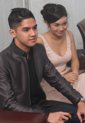 Ditanya Soal Al, Ariel Tatum Malu-malu