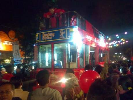 Diluncurkan Malam Tahun Baru, Bus Wisata Bandros Jadi Primadona Warga Bandung