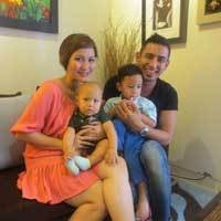 Vespa Pink Hidupkan Teras Rumah Rio Febrian