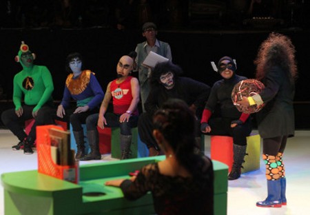 10 Pentas Teater Indonesia Terbaik 2013