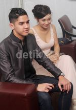 Kedekatan Al dan Ariel Tatum di Tahun Baru