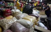 Inflasi tertinggi terjadi di Manado 2,69% sedangkan deflasi terjadi di 4,44%.