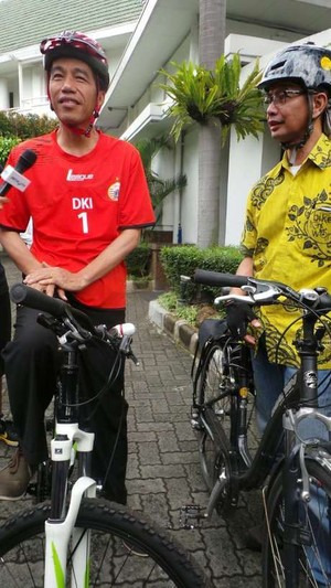 PNS DKI Dilarang Bawa Mobil, Mobil Jokowi Tak Ada di Balai Kota