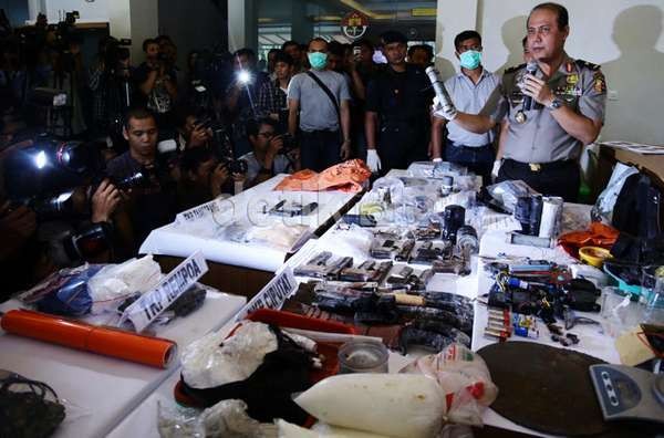 Teroris Ciputat Rencanakan Serang Kantor Polisi