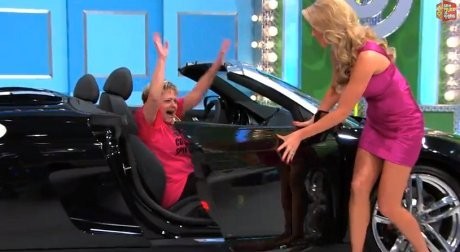 Beruntung Wanita Ini Dapat Audi R8 Gratis!