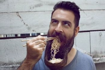 Foto Lucu Jenggot dan Kumis, Serbagunanya Rambut Panjang di Sekitar Bibir