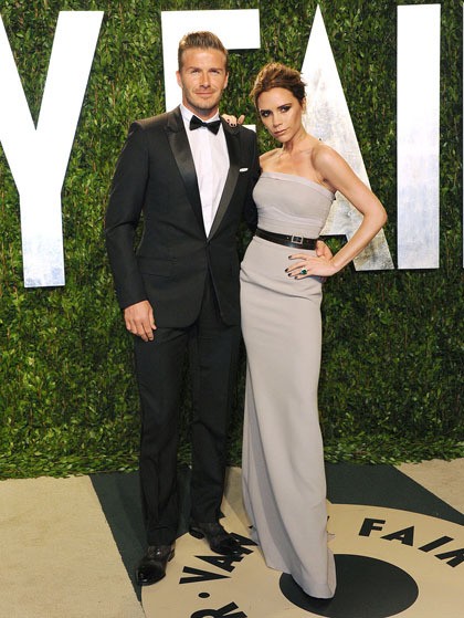 Untuk pasangan yang satu ini, sudah tak diragukan lagi mengingat keduanya adalah ikon fashion dari tahun ke tahun. Lebih baiknya lagi mereka mendonasikan sebagian besar pakaian bermerek mereka untuk amal.