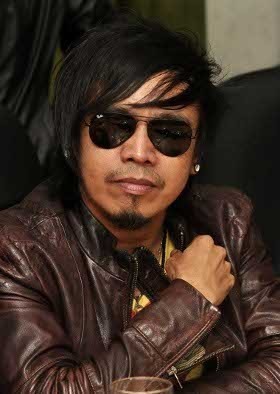 Hak Cipta Dicuri, Radja Tuntut Karaoke Inul dan Rossa Rp 5 Miliar