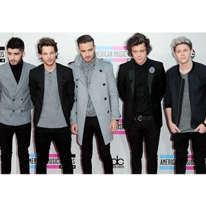 One Direction Rilis Kacamata Khusus untuk Para Directioners