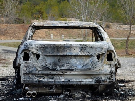1.067 Mobil Dibakar di Malam Tahun Baru