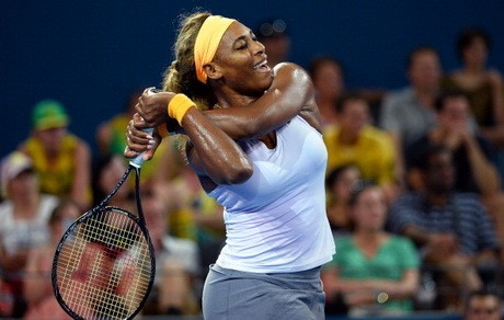 Serena Melaju ke Final Usai Kalahkan Sharapova