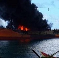 2 Mobil dan Motor Ikut Terbakar di Kapal Pengangkut BBM