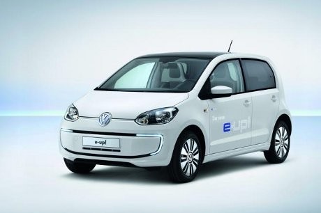 Beli Mobil VW Listrik, Dapat Pinjaman Mobil Bensin