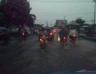 Waspada Hujan Merata di Surabaya