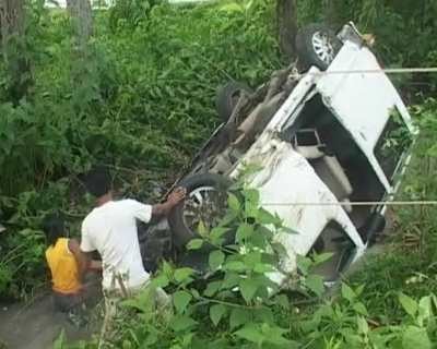 Mobil Rombongan Pengantin Tabrak Penjual Sayur, 1 Tewas dan 8 Luka