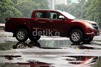 Mazda mengklaim kalau tampangnya ini terinspirasi dari singa yang berwibawa, anggun tapi tetap powerfull.