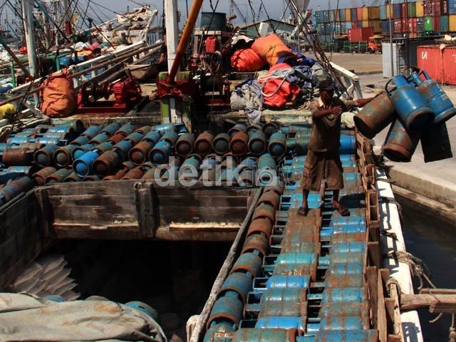 Harga Elpiji 12 Kg Turun Dari Rp 117.708 Jadi Rp 82.200