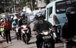 Aksi Bikers Nekat Lawan Arah