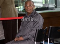 Suaidi Marasabessy diperiksa dalam kasus Hambalang. Lamhot Aritonang/detikfoto.