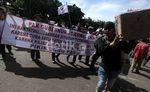 Aksi Tolak Penutupan Terminal Lebak Bulus