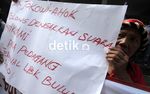 Aksi Tolak Penutupan Terminal Lebak Bulus