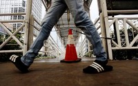 Karena searah dengan pelaksanaan pembangunan proyek MRT di Lebak Bulus, Jakarta Selatan, maka segera dilakukan pembongkaran halte bus TransJakarta koridor 1 jurusan Blok M-Kota.