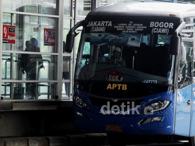 Sejumlah Halte TransJ Akan Dibongkar
