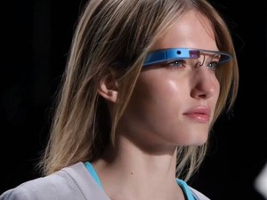 Google Glass Bisa Buka Kunci Pintu Mobil