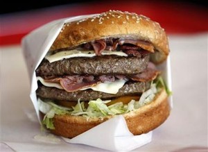 Di Iran, Burger Bukan Racun Amerika