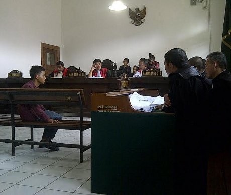 Berkeringat Berikan Kesaksian, Yadi Diminta Hakim tak Tutupi Kejadian