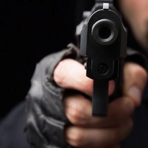 Bongkar Penjualan Senpi Ilegal, Polisi Temukan Buku Merakit Bom