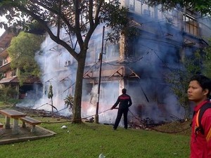 Suasana Kampus UI Masih Sepi Saat Api Membakar Gedung FISIP